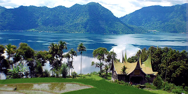 Panoramic Lake Maninjau